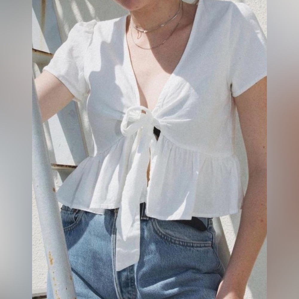 Brandy Melville J Galt White Linen Tie Front Peplum Top‎ Babydoll Cottagecore